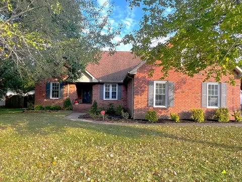 2414 English Hill Dr, Murfreesboro, TN 37130