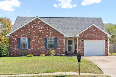 2762 N Whitfield Rd, Clarksville, TN 37040