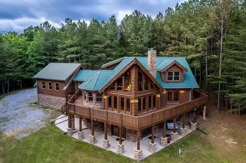 998 Hickory Nut Trl, Spencer, TN 38585
