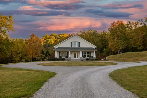 1161 Pickle Rd, Shelbyville, TN 37160