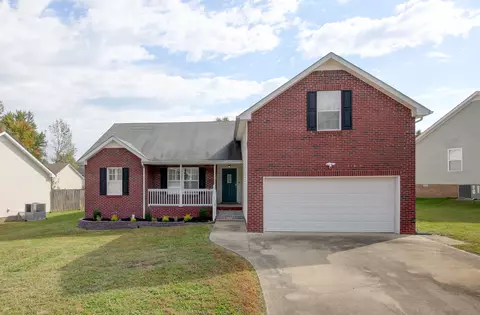 412 Piney Dr, Clarksville, TN 37042
