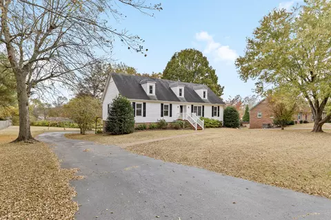 307 Hilltop Dr, Columbia, TN 38401