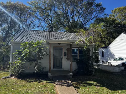 1908 Cherry St, Columbia, TN 38401