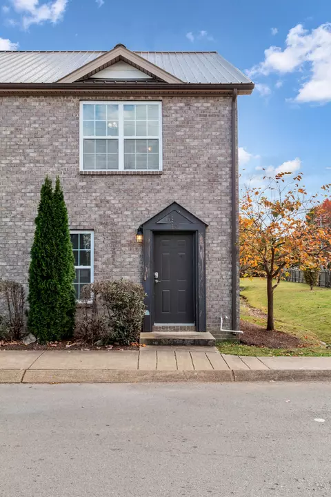 531 Dill Ln #B10, Murfreesboro, TN 37130