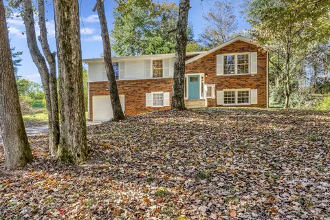 1270 Slayden Cir, Clarksville, TN 37040