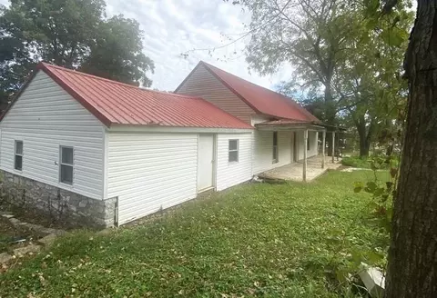 203 Church St, Petersburg, TN 37144