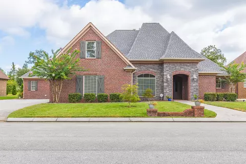 8950 Rostis Ln, Chattanooga, TN 37421