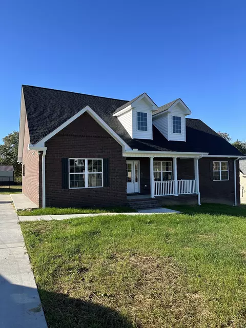 315 Mockingbird Ln, Hartsville, TN 37074