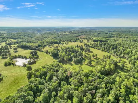 7 Hummingbird Trl, Mount Pleasant, TN 38474