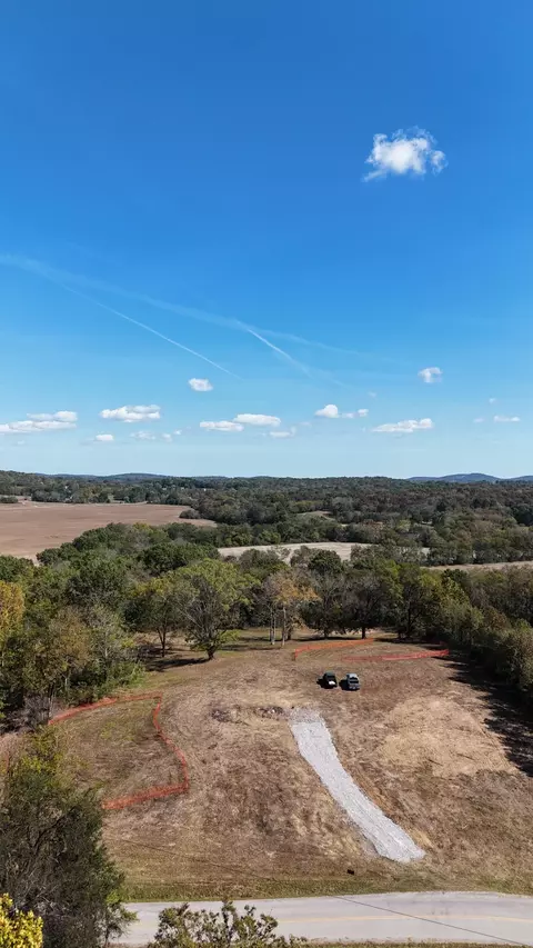 6466 Drumright Rd, College Grove, TN 37046