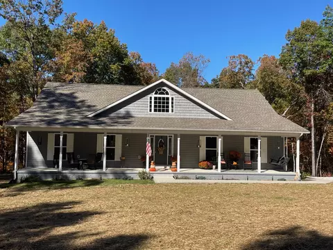 238 Hayden Ln, Grimsley, TN 38565