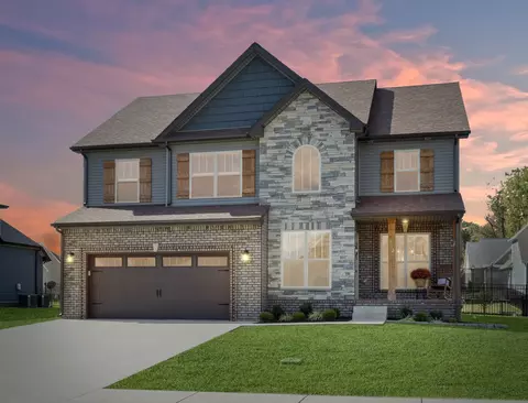 512 Bowden Dr, Clarksville, TN 37043