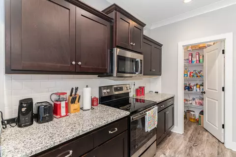 Kitchen - 4204 Stark St, Murfreesboro, TN 37129 photo 4 of 4