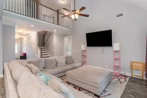 Living - 4204 Stark St, Murfreesboro, TN 37129 photo 3 of 3