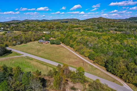 922 Hickory Hills Dr, Franklin, TN 37067