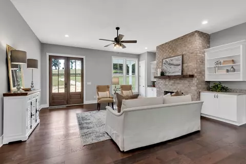 229 W Piney Rd, Dickson, TN 37055 photo 9