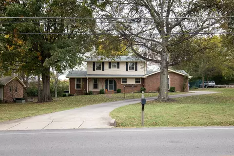 170 Luna Ln, Hendersonville, TN 37075