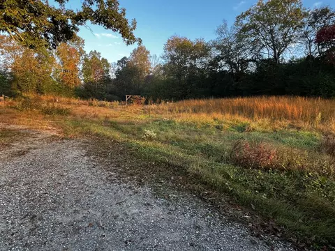 243 Lambs Ferry Rd, Loretto, TN 38469