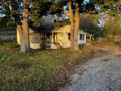 243 Lambs Ferry Rd, Loretto, TN 38469 photo 7
