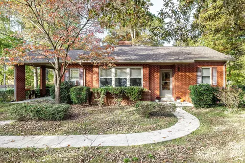 110 Point Cir, Tullahoma, TN 37388