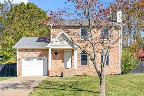 1200 Dandelion Ct, Clarksville, TN 37042