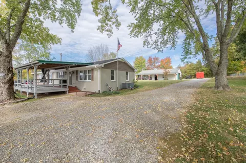 4656 E County Farm Rd, Springfield, TN 37172