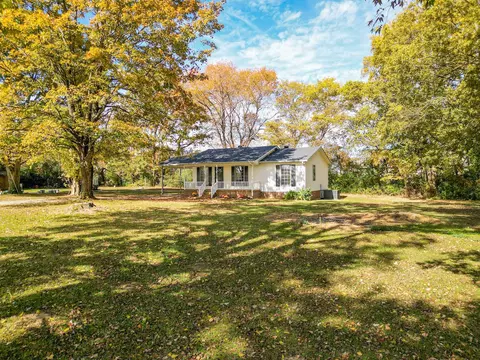 394 Beechcroft Rd, Spring Hill, TN 37174