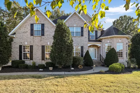 1310 Lunar Dr, Murfreesboro, TN 37129