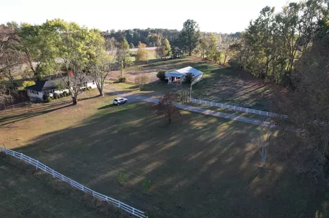 147 Shelton Dr, Saint Joseph, TN 38481