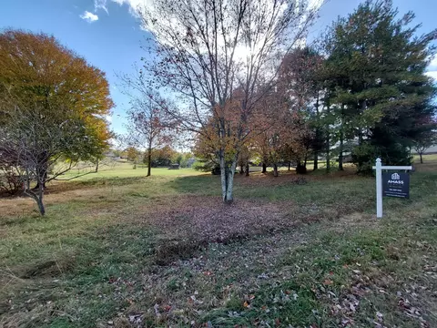402 Forrest Dr, Columbia, TN 38401