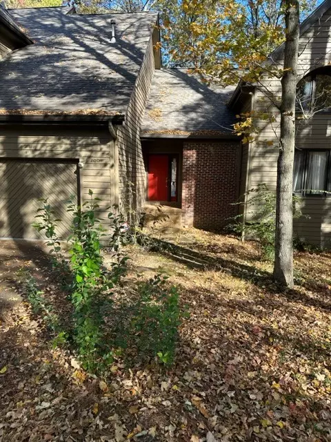 700 Harpeth Trace Dr, Nashville, TN 37221