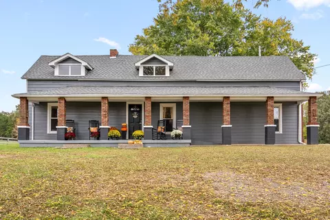 6211 Buzzard Creek Rd, Cedar Hill, TN 37032