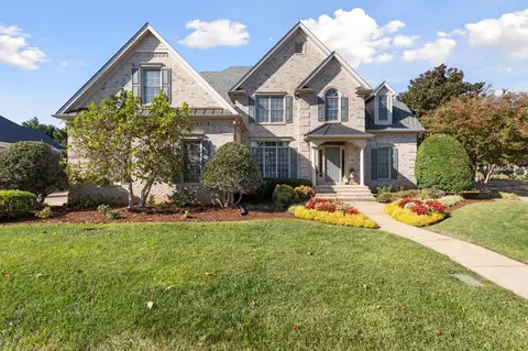 2041 Prestwick Dr, Murfreesboro, TN 37130