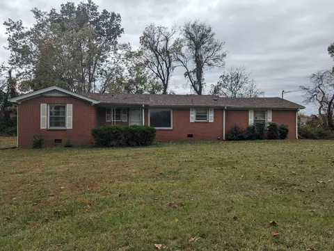 241 Hale Ave, Gallatin, TN 37066