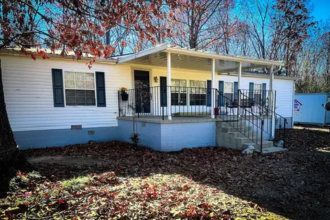224 Dry Creek Ln, Winchester, TN 37398
