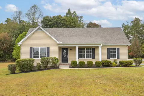 1082 Mount Vernon Rd, Bethpage, TN 37022