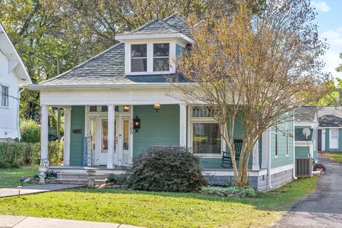 706 5th Ave W, Springfield, TN 37172