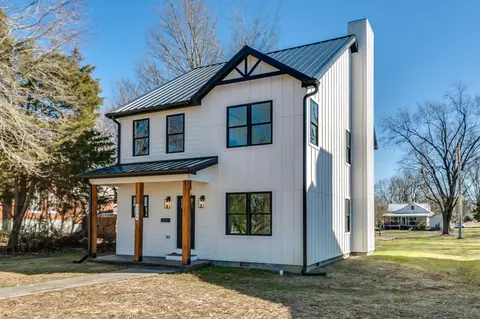 211 S Park St # A, Hohenwald, TN 38462