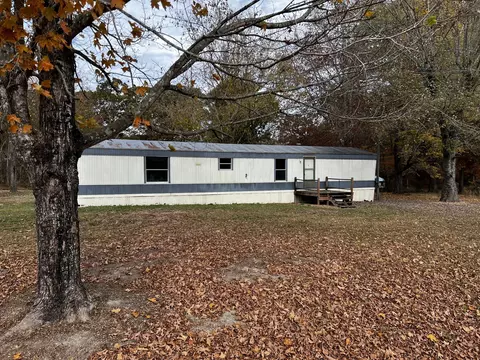 1244 Taylor Rd, Manchester, TN 37355