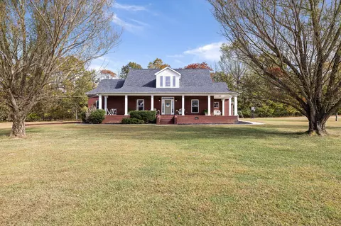 718 Powell Chapel Rd, Pulaski, TN 38478