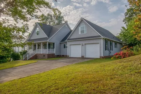 110 Ann Dr, Tunnel Hill, GA 30755