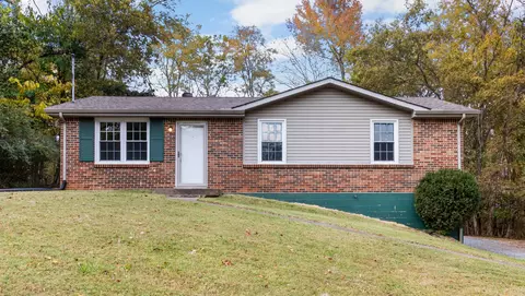 611 Kingsbury Rd, Clarksville, TN 37040