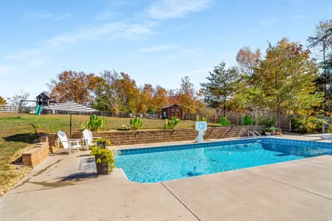 7112 Triple Crown Ln, Fairview, TN 37062