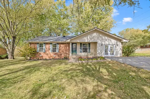 50 Notch Ln, Hartsville, TN 37074