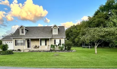 2445 Canterbury Chase, Murfreesboro, TN 37128