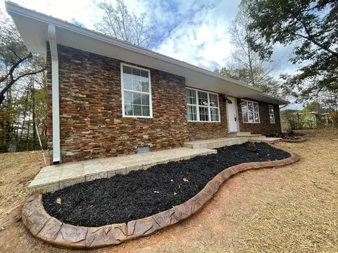 940 Raygan Dr, Tunnel Hill, GA 30755