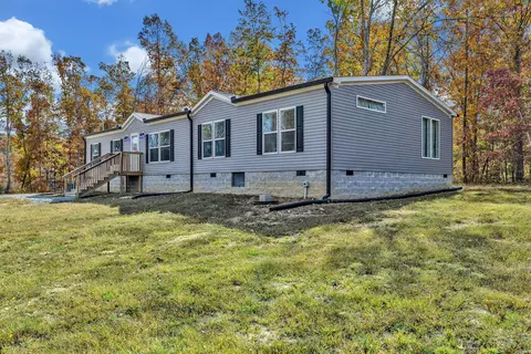 2010 Stutts Rd, Waynesboro, TN 38485