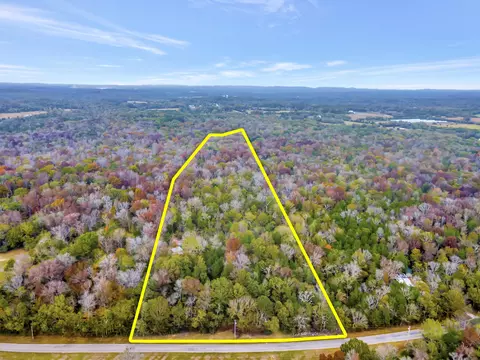1300 Finley Rd, Lewisburg, TN 37091
