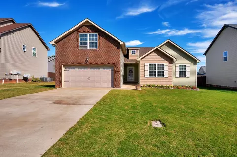 1065 Castlerock Dr, Clarksville, TN 37042