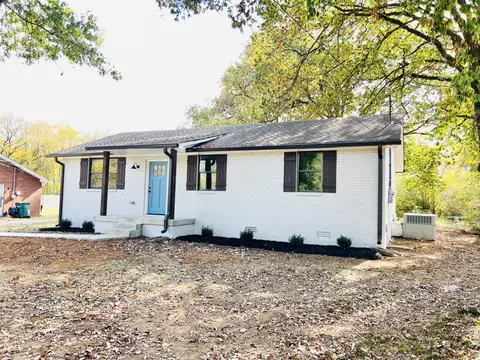 112 Holloway Dr, Lebanon, TN 37087